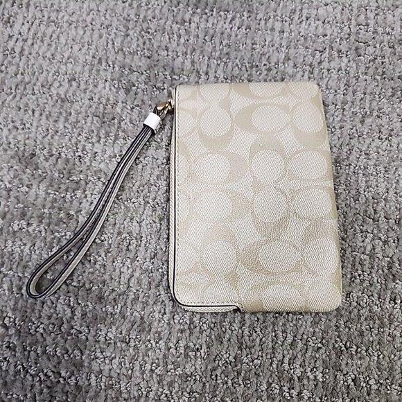 Coach Wristlet Wallet Light Brown Corner Zip Size Small - Picture 6 of 8